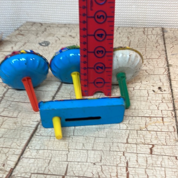 Tim Litho Toy Rattle Noisemakers - Picture 6 of 6